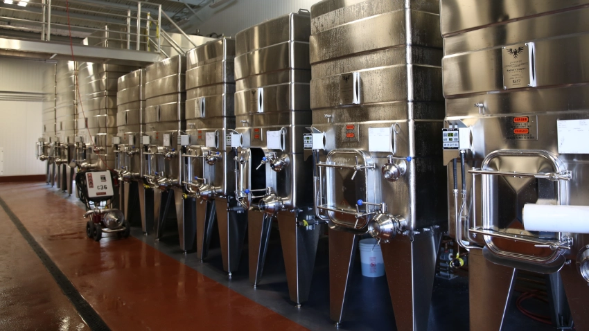 barrel-room-tanknet-rodneystrong